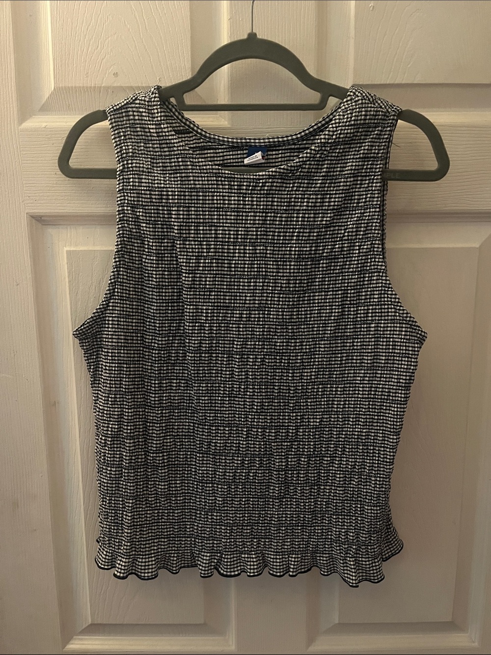 Old Navy Black and White Ribbed Tank Top
